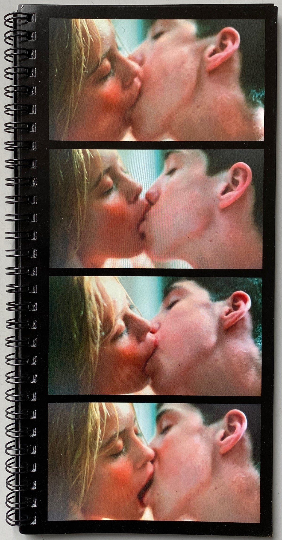 アート・デザイン・音楽 Larry Clark / 454 Scenes of Affection Larry Clark Kids 454 Scenes of Affection – IDEA