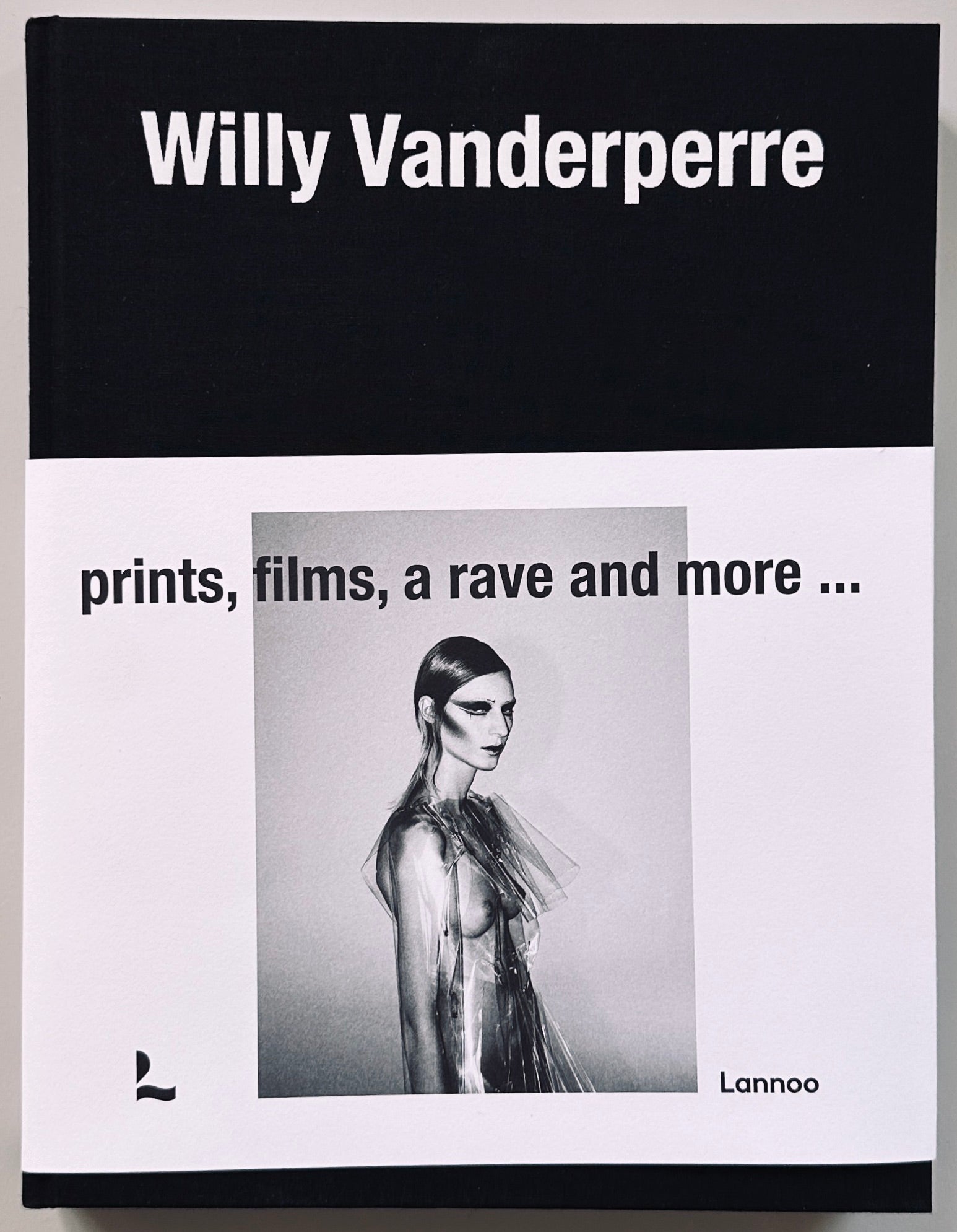 SIGNED] WILLY VANDERPERRE PRINTS FILMS A RAVE AND MORE – IDEA
