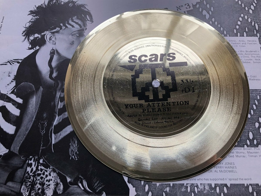 i-D no.3 + gold disc