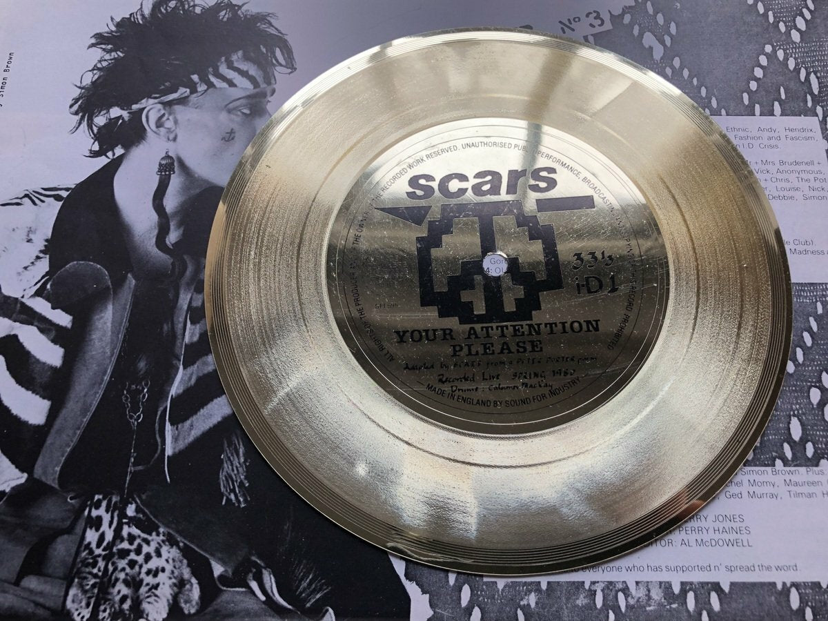 i-D no.3 + gold disc