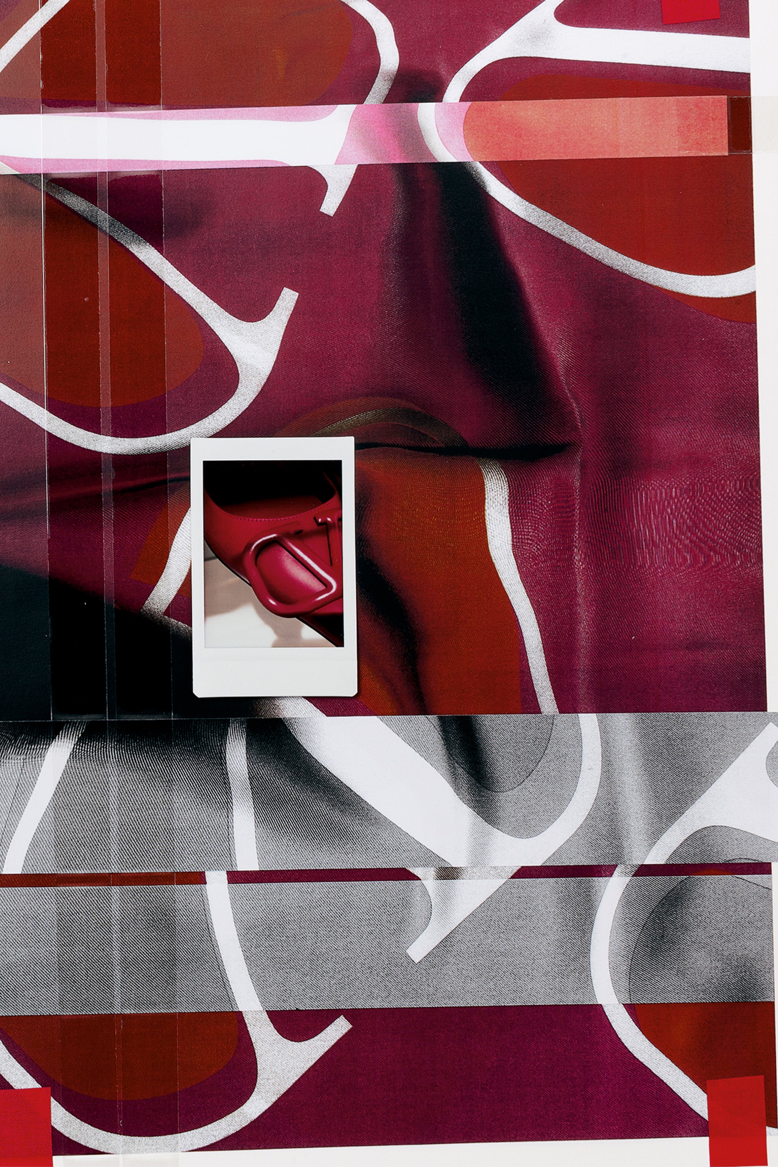 Valentino Garavani VLogo Signature Book