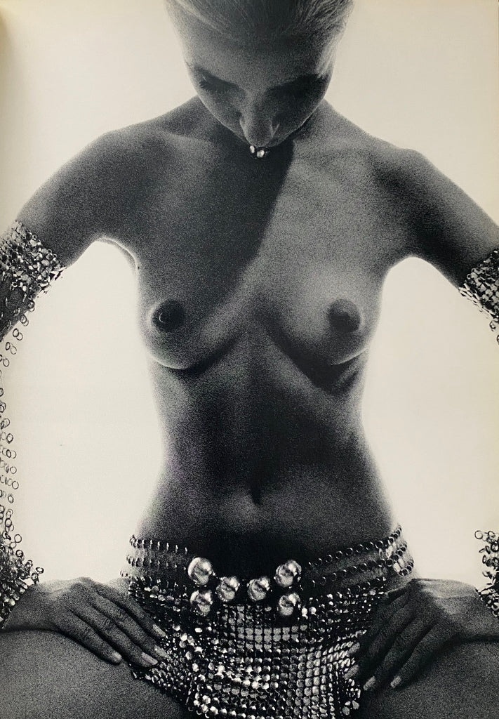 Nues Paco Rabanne