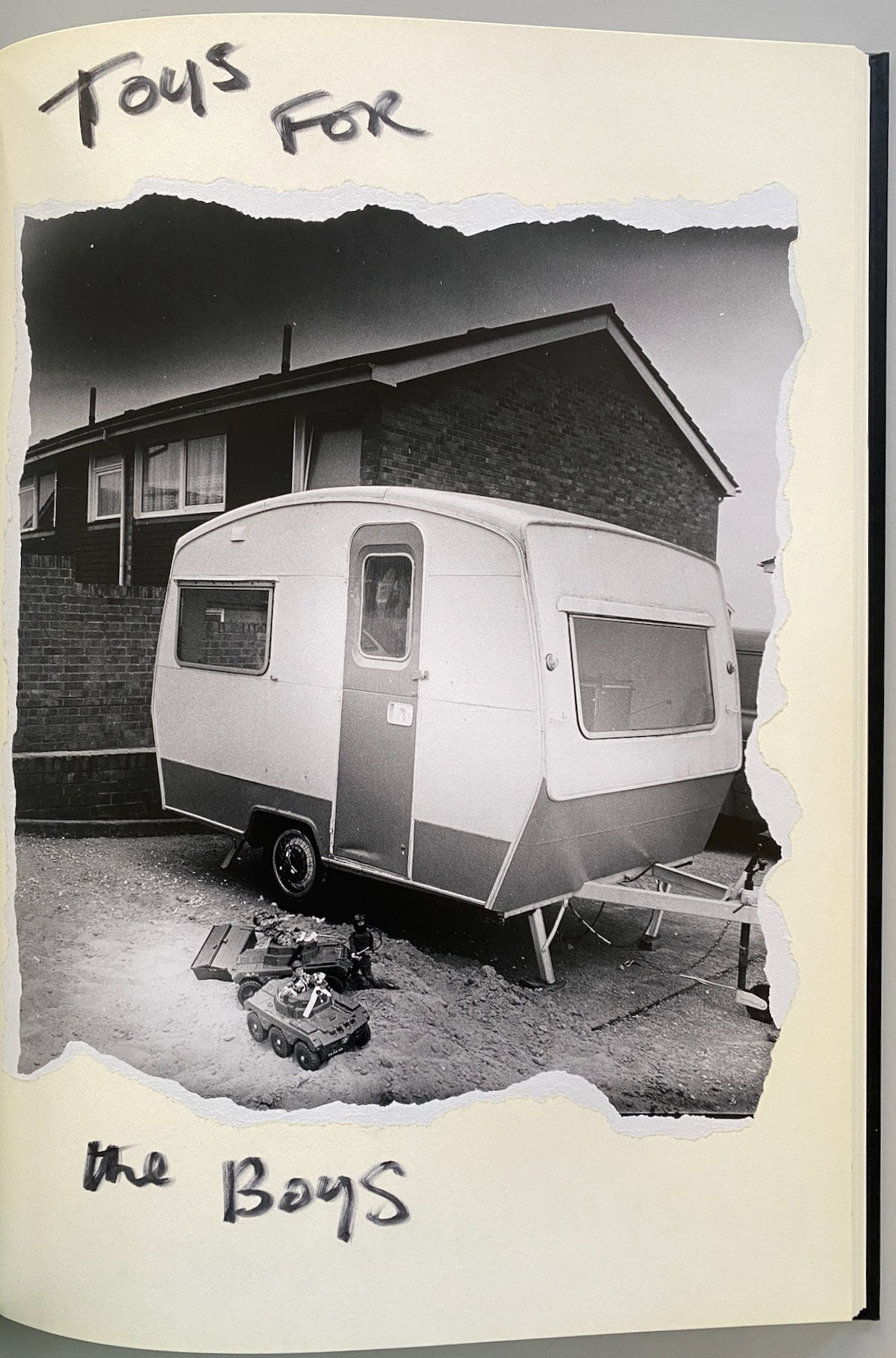 [SIGNED] CHRIS SHAW RETROSPECTING SANDY HILL