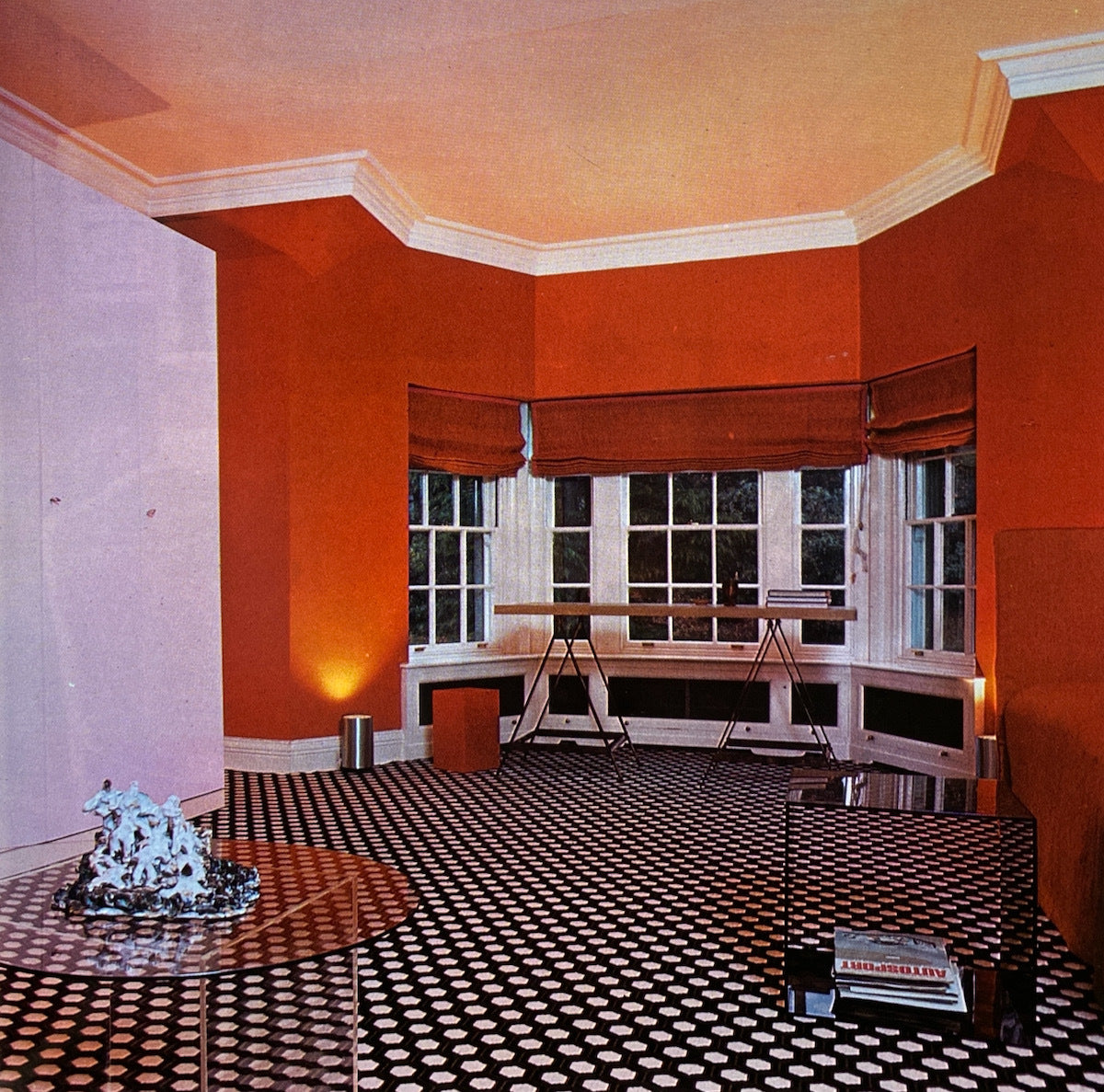 David Hicks on decoration with fabrics