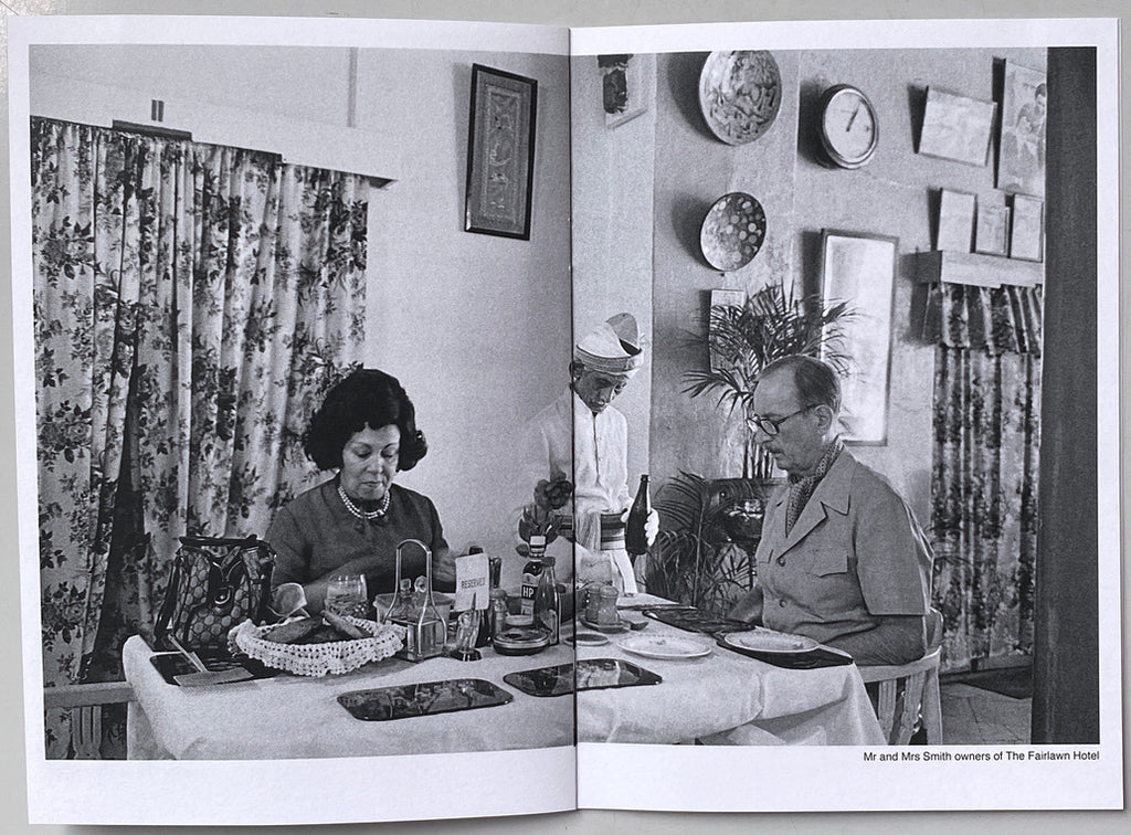 [SIGNED] MARTIN PARR INDIA 1984