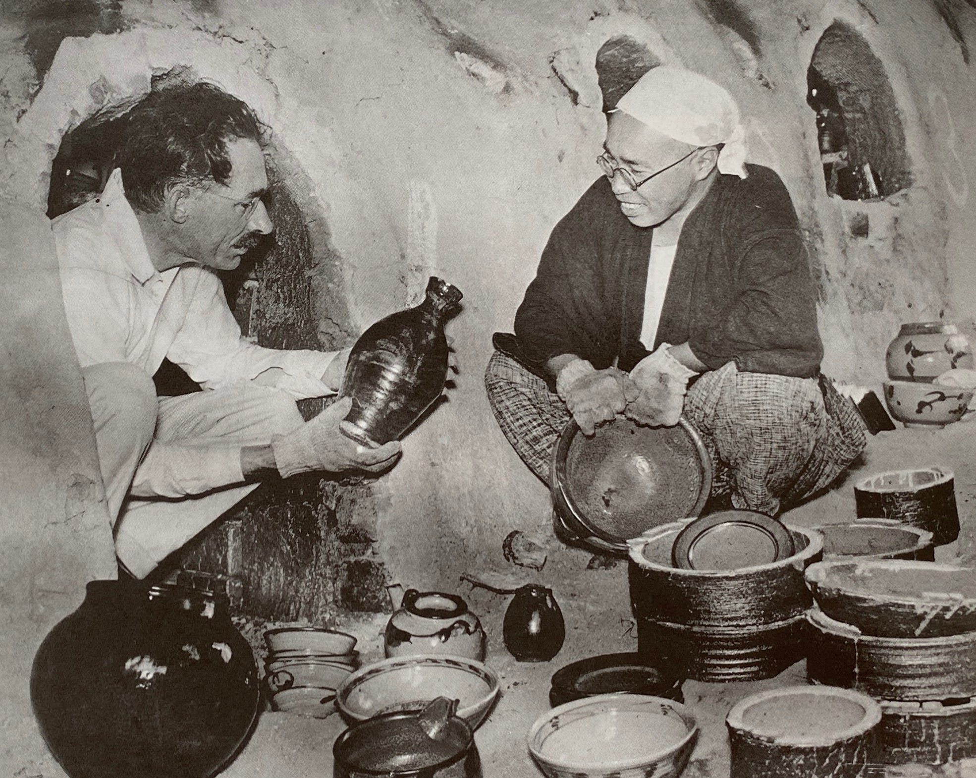Hamada Potter Bernard Leach