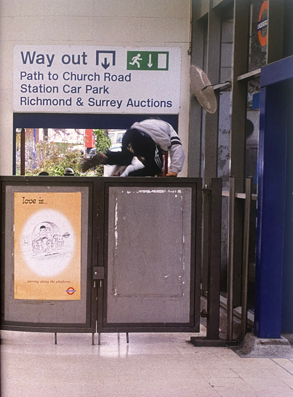 [SIGNED] SIMON WHEATLEY SILVERLINK