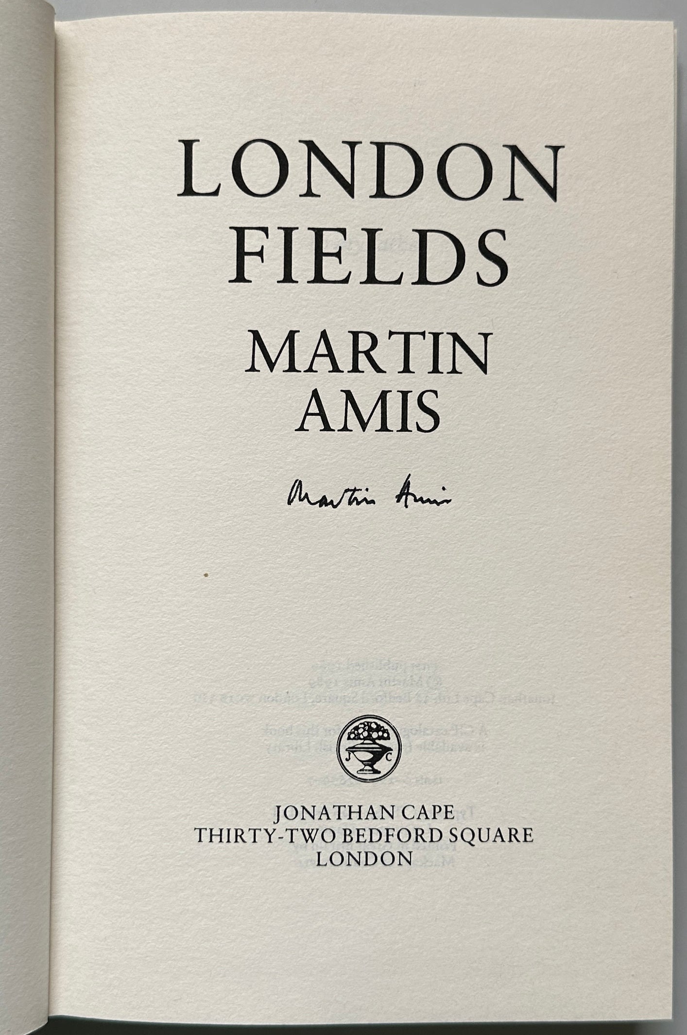 [SIGNED] MARTIN AMIS LONDON FIELDS