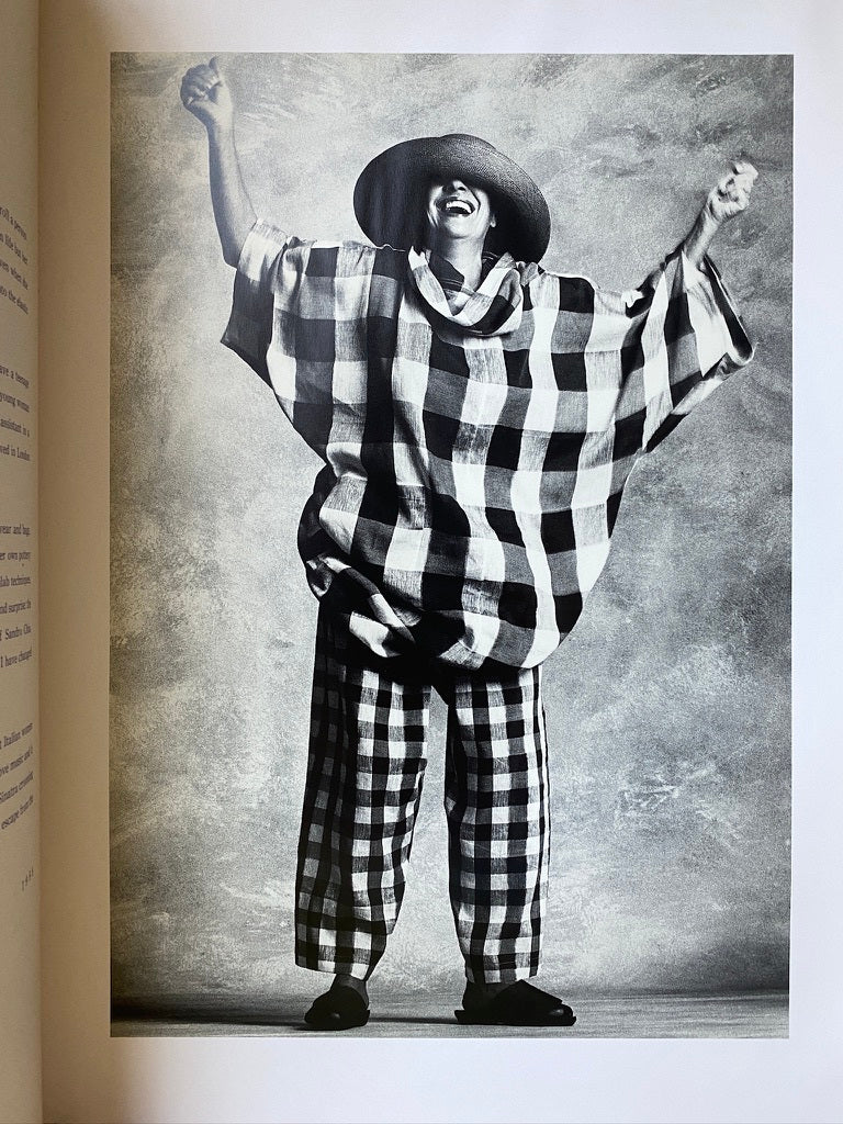 Issey Miyake Permanente 1988 – IDEA