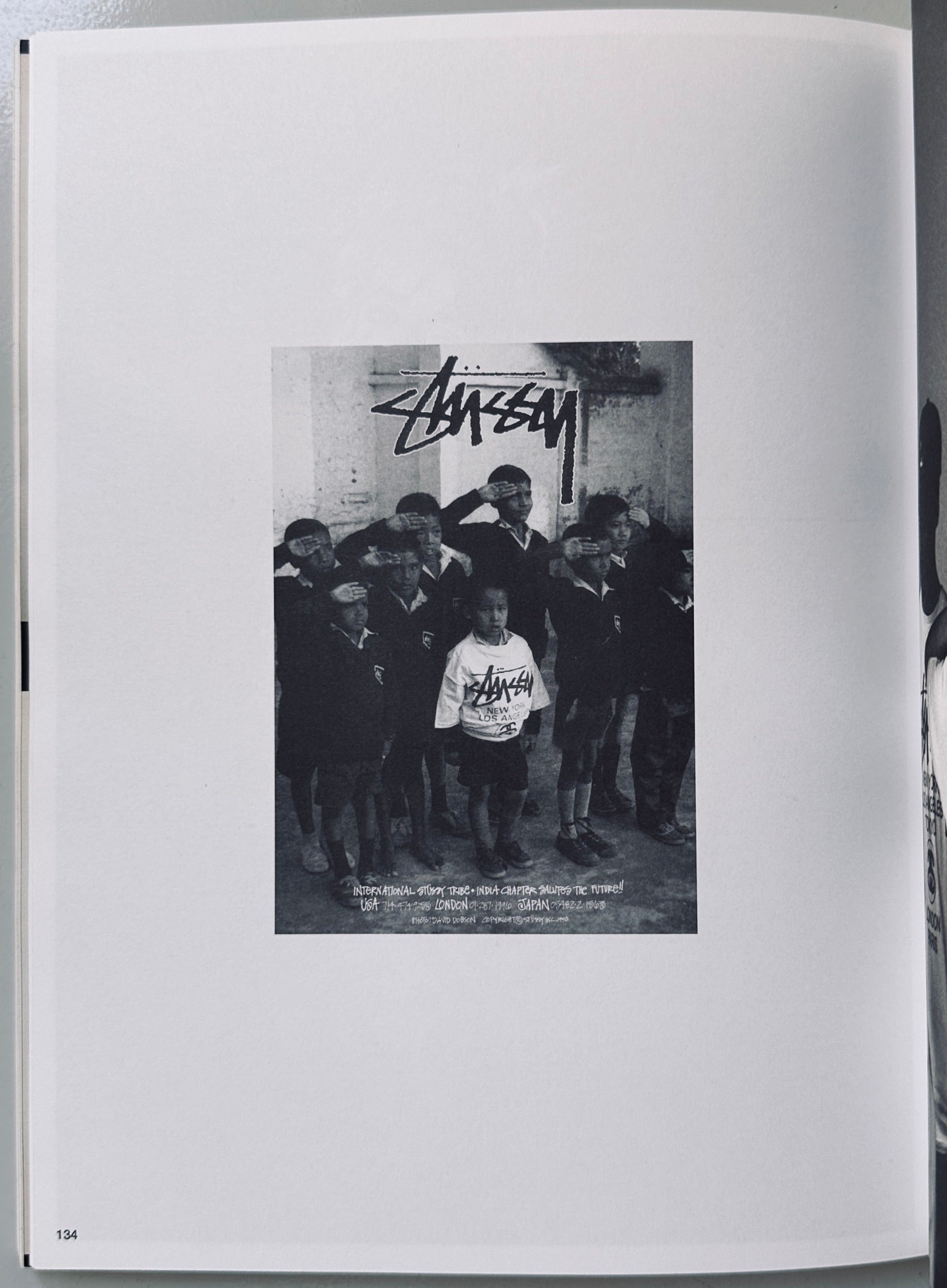 値下げ不可AN IDEA BOOK ABOUT TSHIRT BY STUSSY An IDEA Book About T-Shirts By Stussy