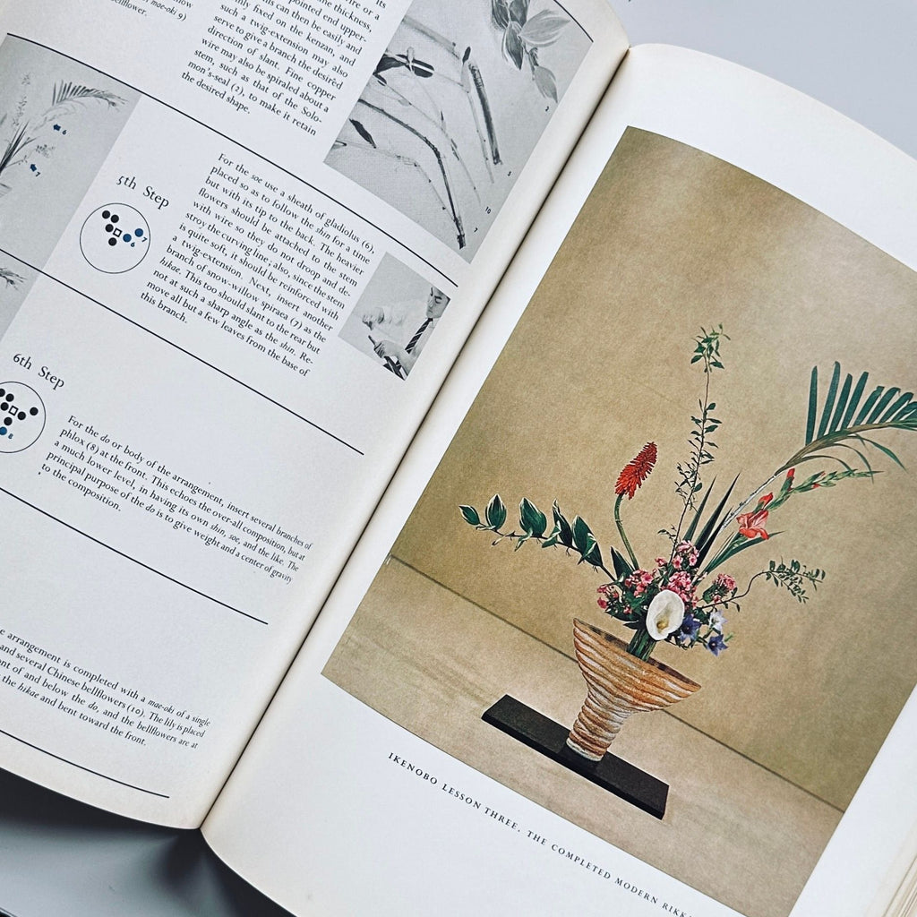 The Masters Book of Ikebana