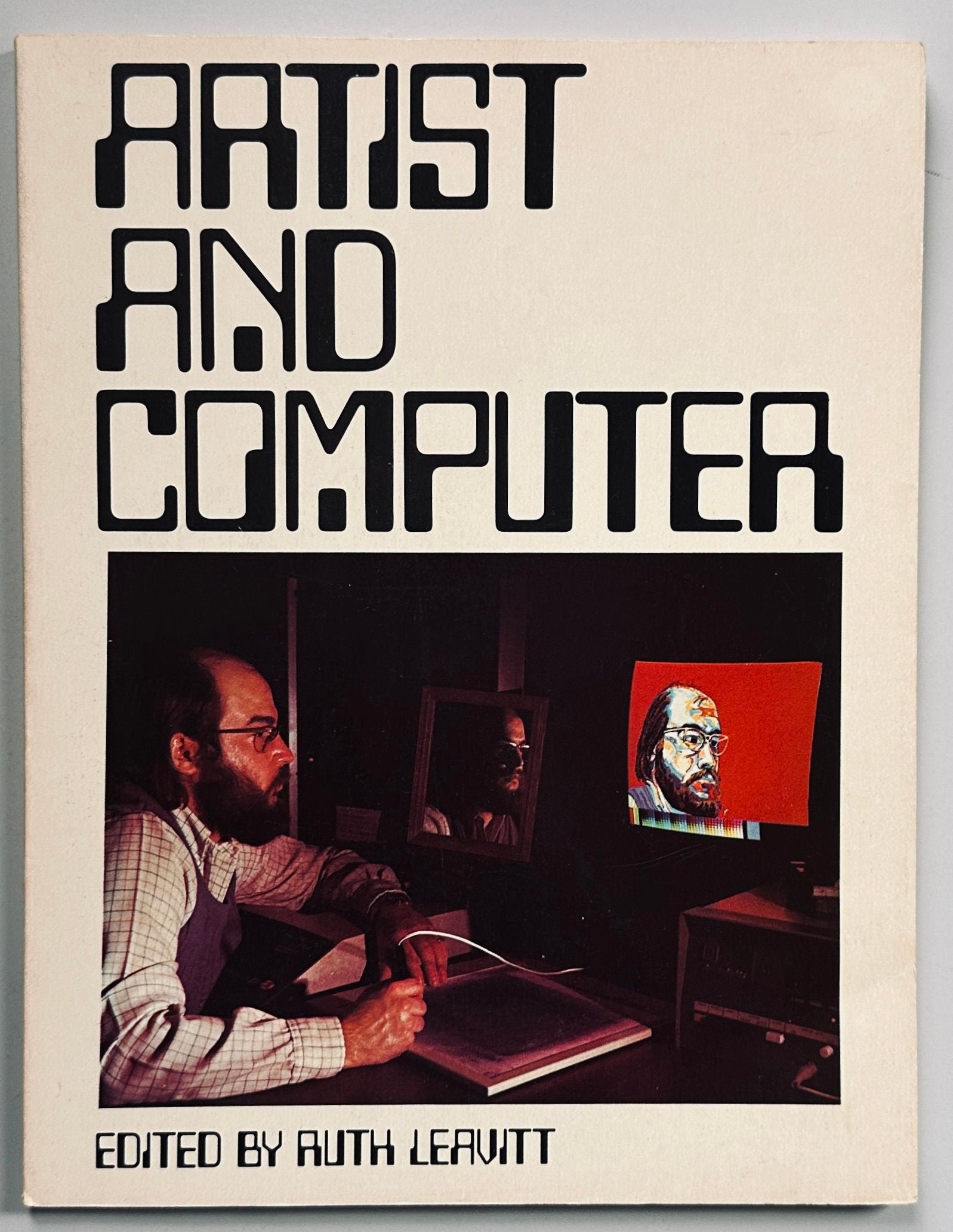 Artist and Computer – IDEA