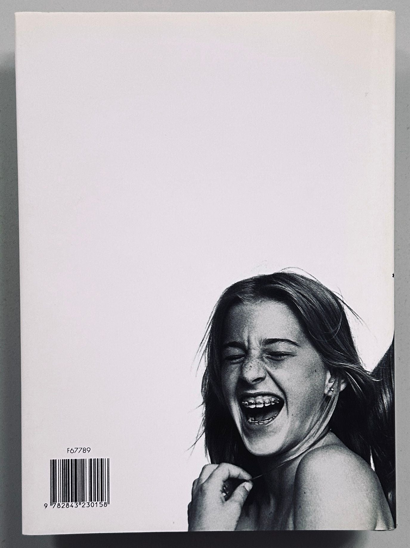 COMME des GARÇONS – IDEA
