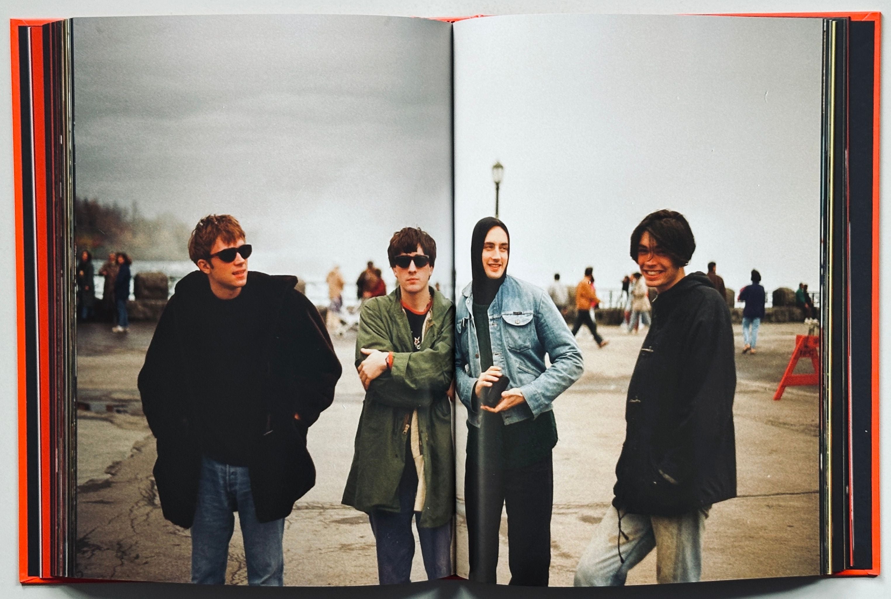 blur 写真集　Dave Rowntreeサイン入り　限定 SIGNED] DAVE ROWNTREE NO ONE YOU KNOW EARLY BLUR PHOTOS – IDEA