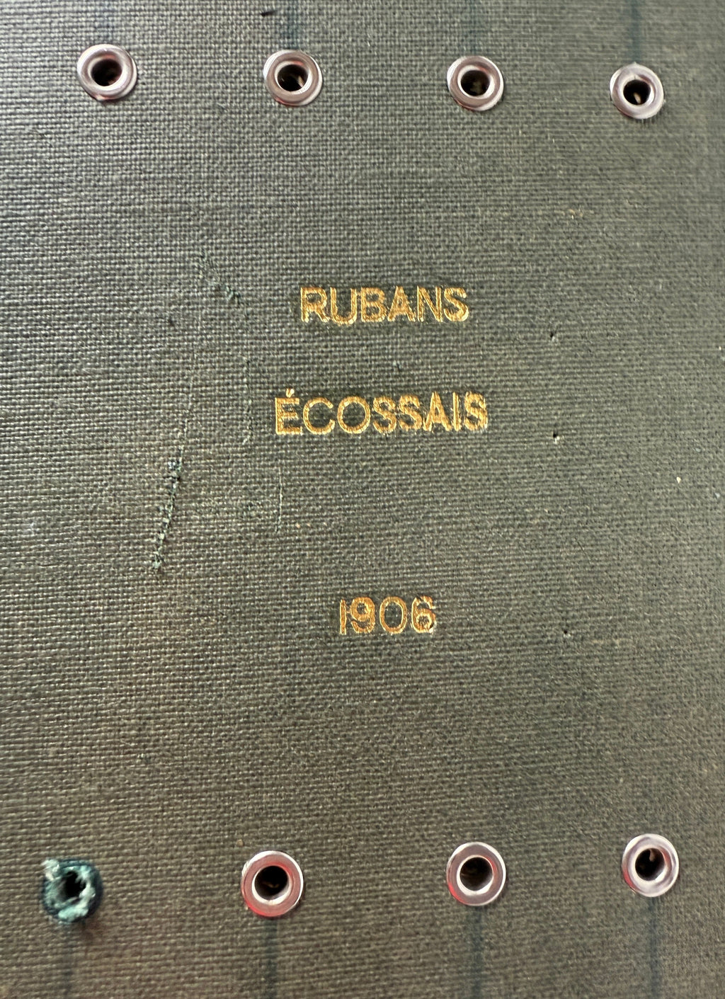1906 Tartan Silks Archive