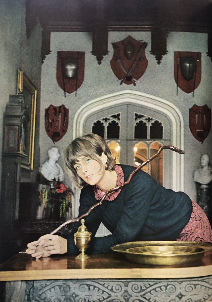 Vogue's Book of Houses, Gardens, People