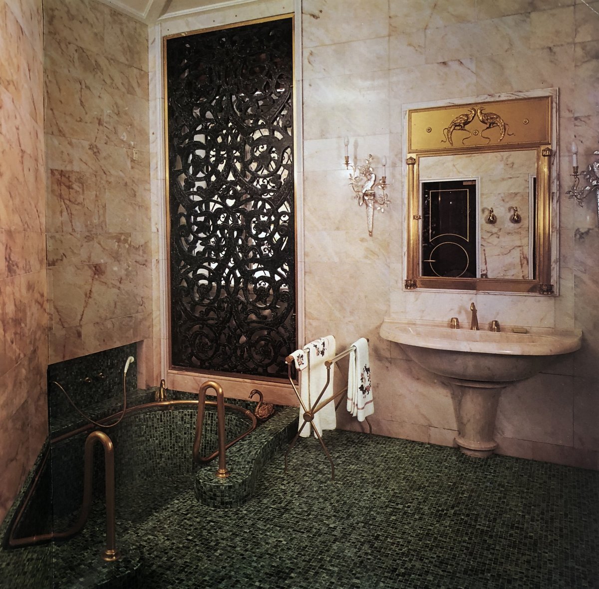 Jansen Decoration